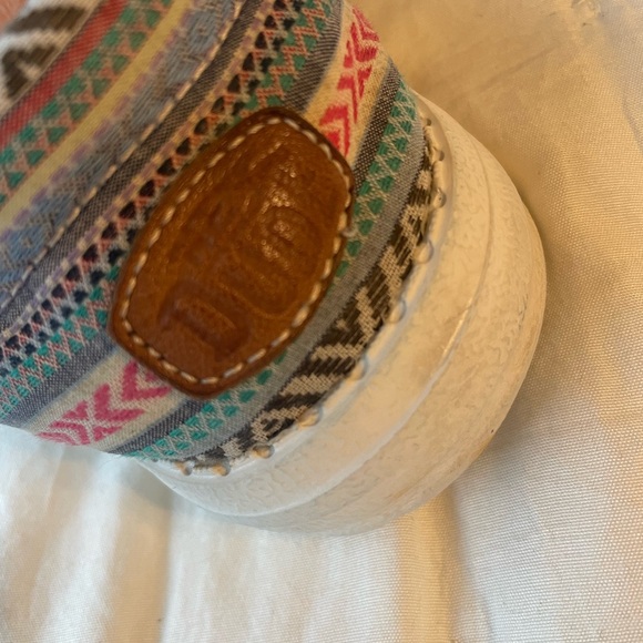 Casual Tan Slip-On Shoes - Picture 4 of 4